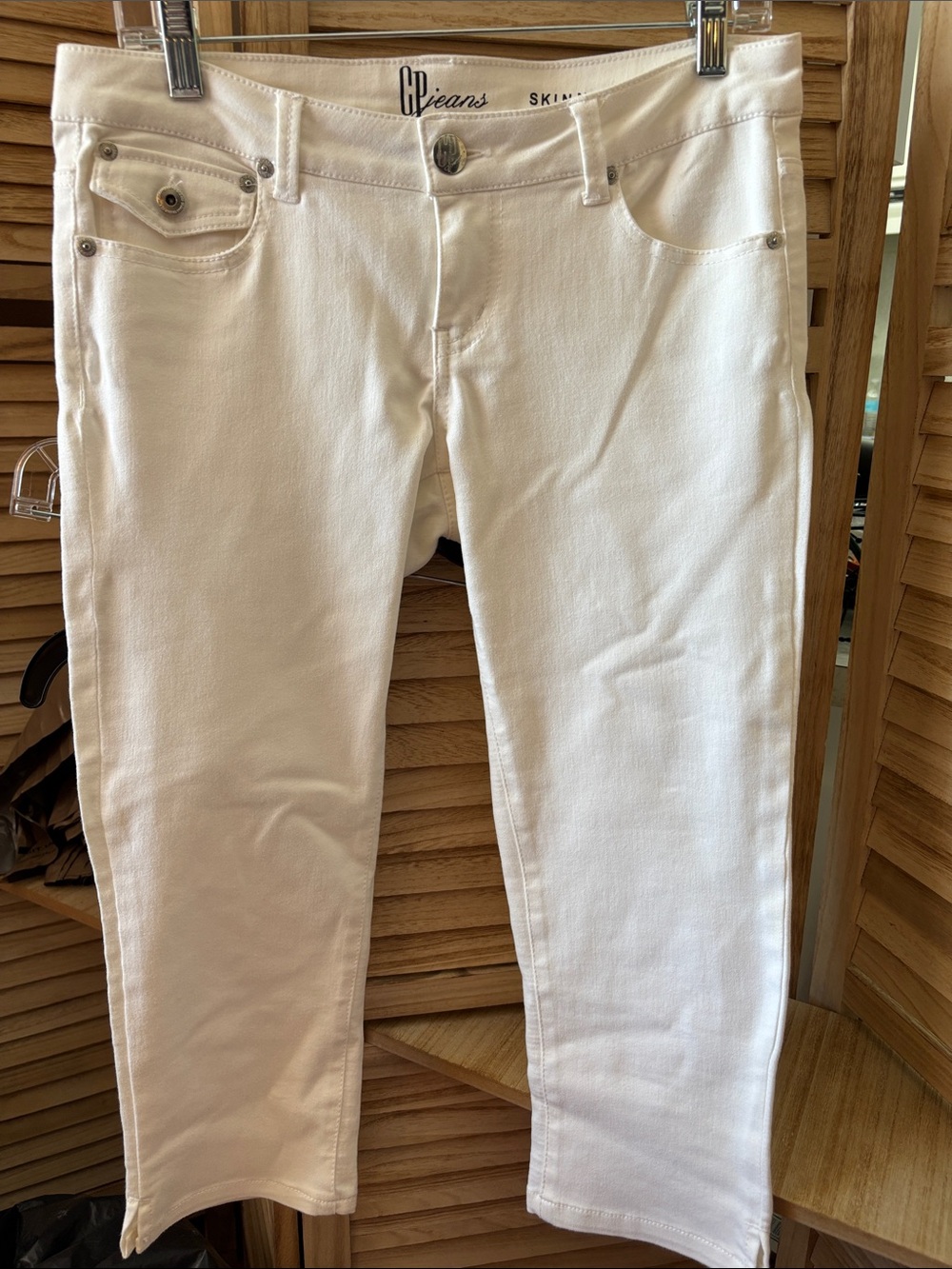 White Skinny Juniors Capri length Jeans 7